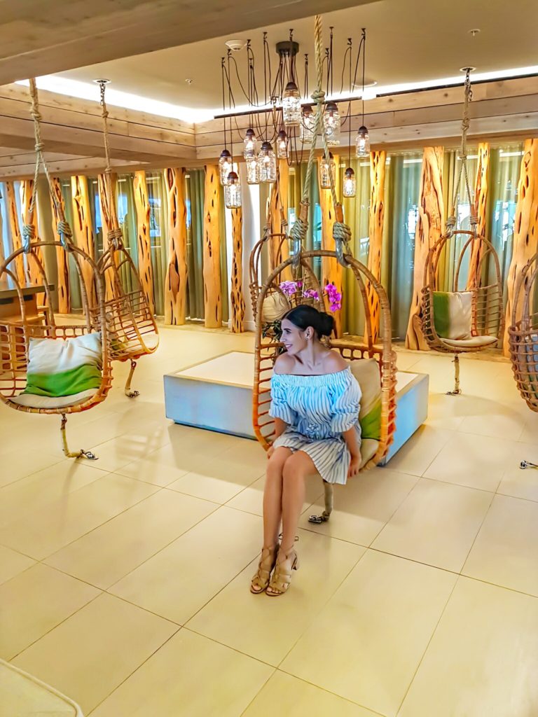 Amara Cay Resort beautiful lobby decor islamorada blog