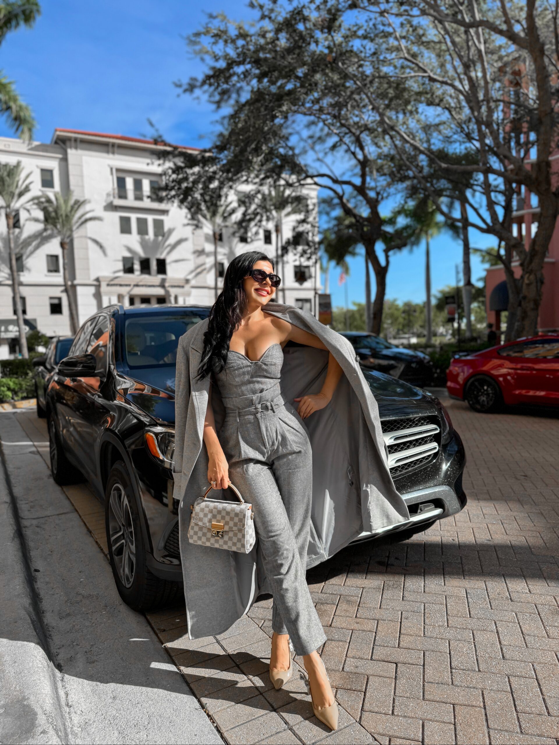 grey street style women suit and coat fall fashion inspo